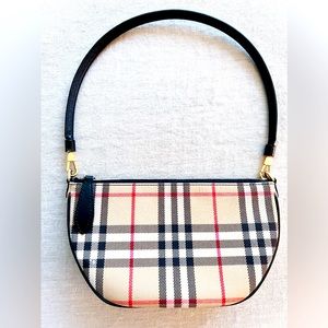 Burberry olympia pouch